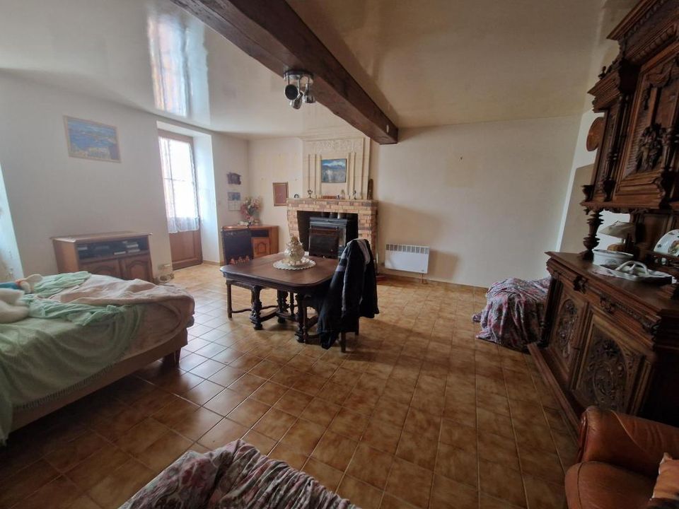 Landsbyhus i Saint-Martial-de-Mirambeau, Charente-Maritime - foto 5