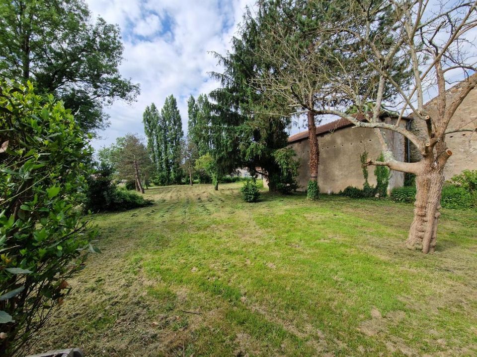 Helårsgrund i Saint-Ciers-sur-Gironde, Gironde - foto 2