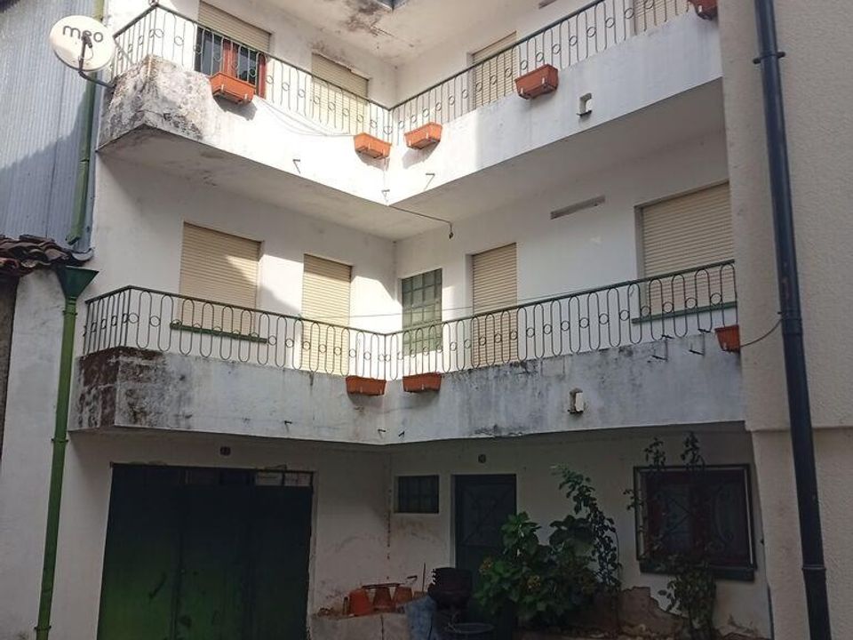 Byhus i Covilha, Castelo Branco - foto 1
