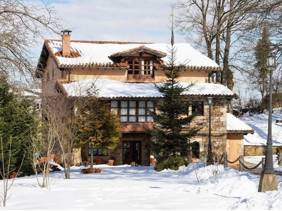 Erhvervsejendom i Las Rozas De Valdearroyo, Cantabria - foto 3
