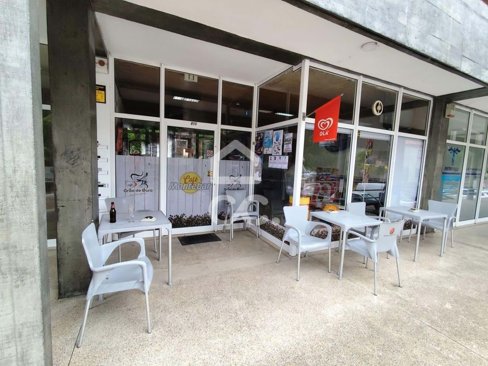 Erhvervsejendom i Valongo, Porto - foto 1
