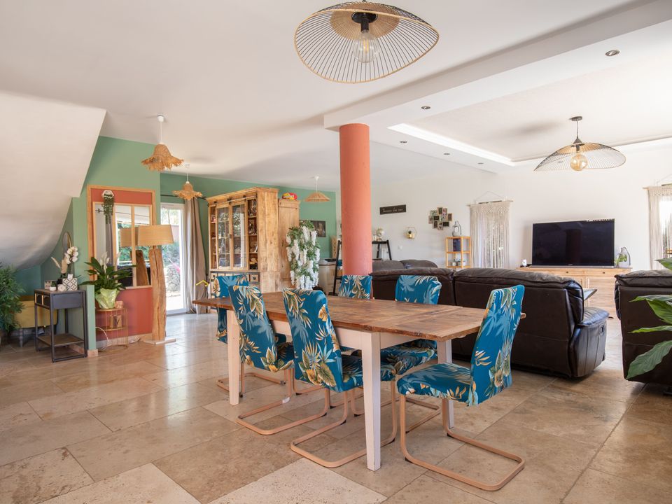 Villa i L'Isle-sur-la-Sorgue, Vaucluse - foto 3
