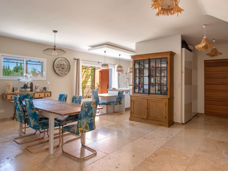 Villa i L'Isle-sur-la-Sorgue, Vaucluse - foto 4