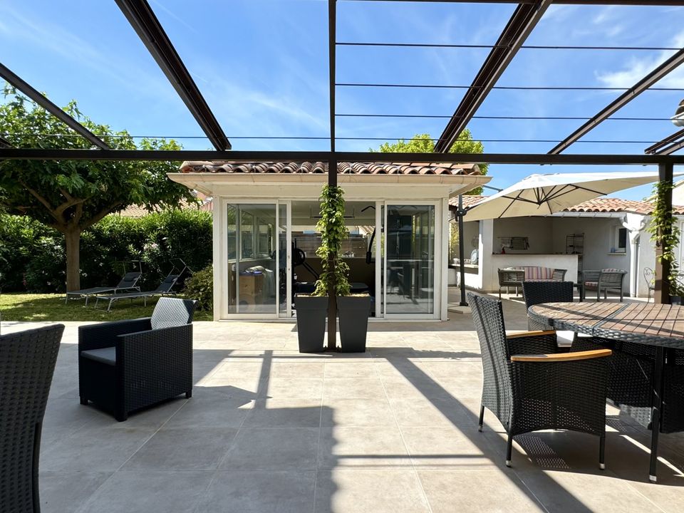 Villa i L'Isle-sur-la-Sorgue, Vaucluse - foto 4