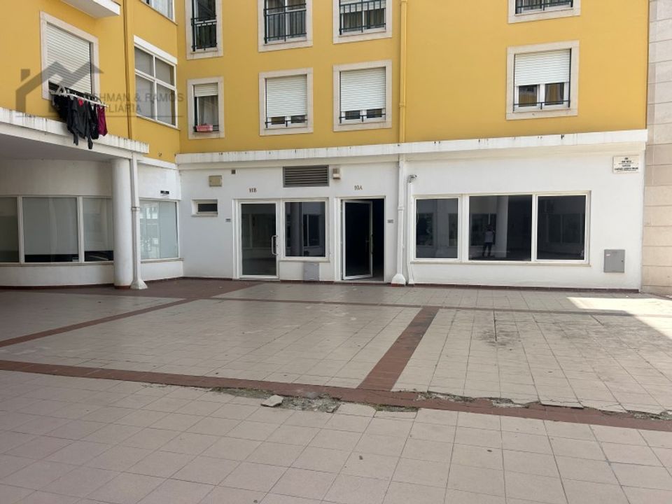 Erhvervsejendom i Matacaes, Lisbon - foto 1