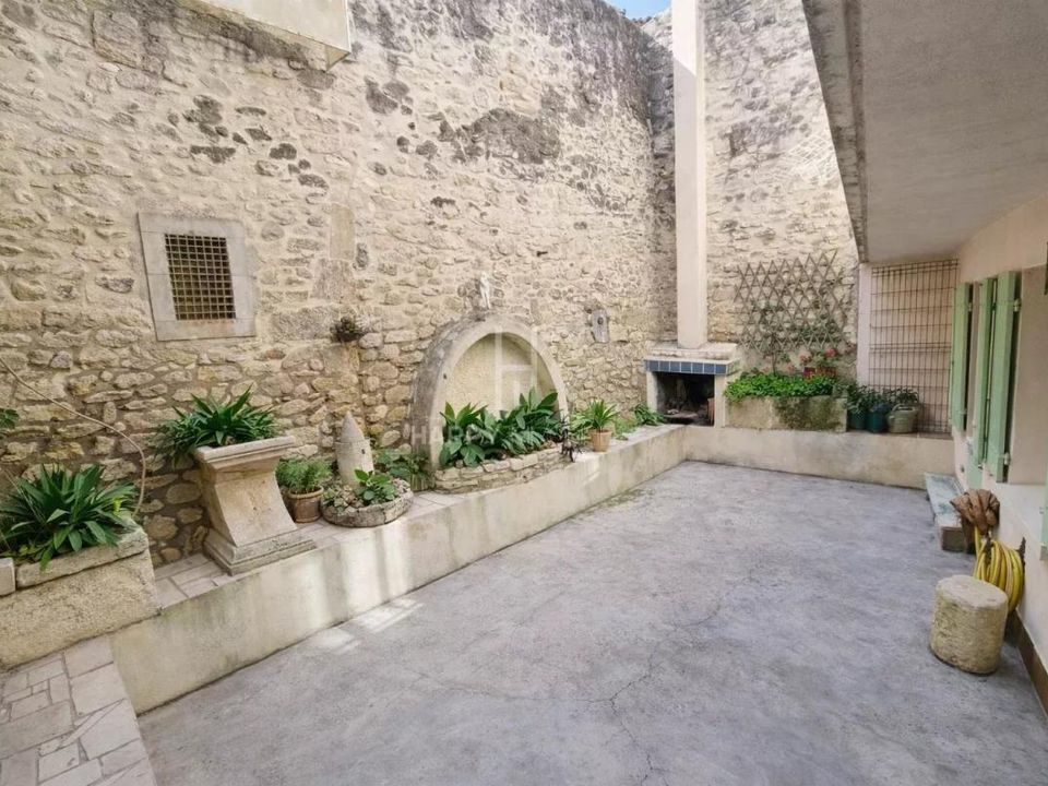 Byhus i Saint-Remy-de-Provence, Bouches-du-Rhone - foto 1