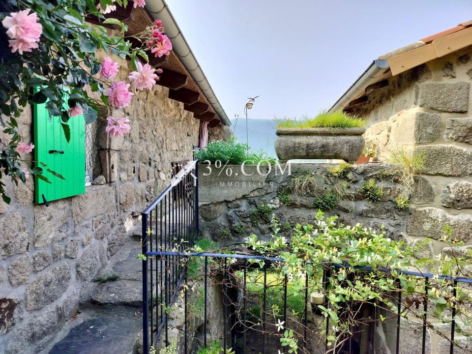Villa i St.-Genest-Lachamp, Ardeche - foto 1