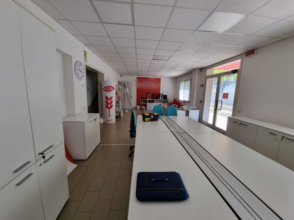 Erhvervsejendom i Pontelongo, Padua - foto 4