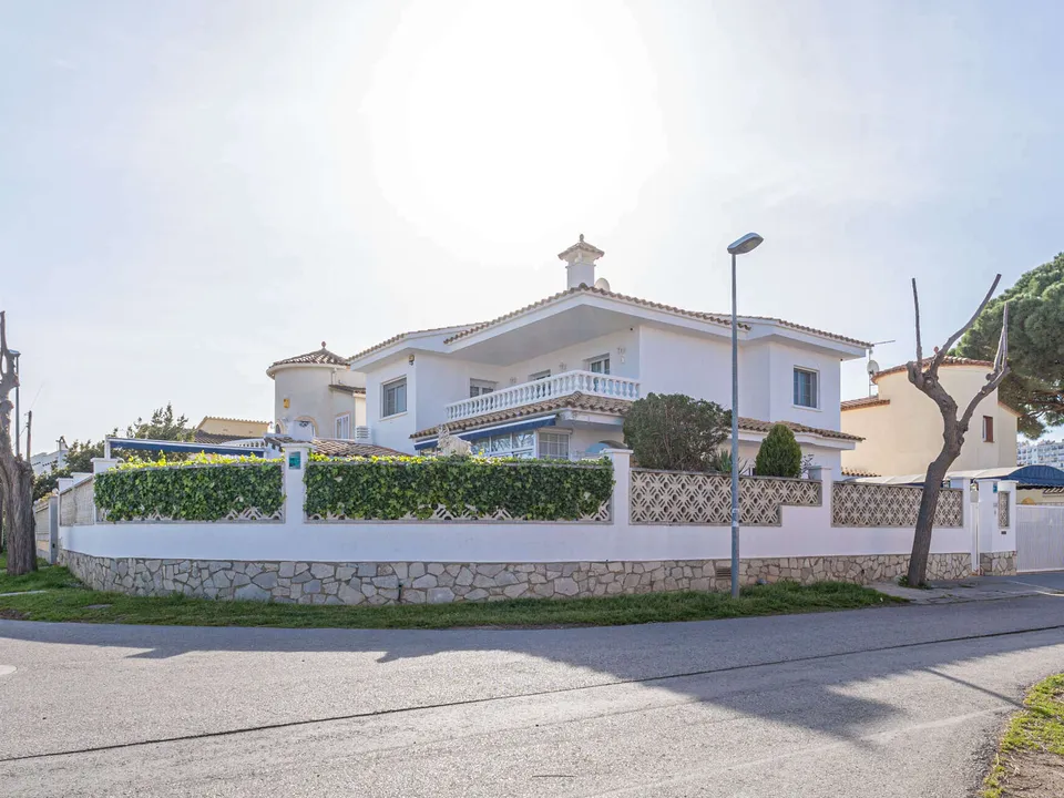 Villa a Empuriabrava, Gerona - foto 2