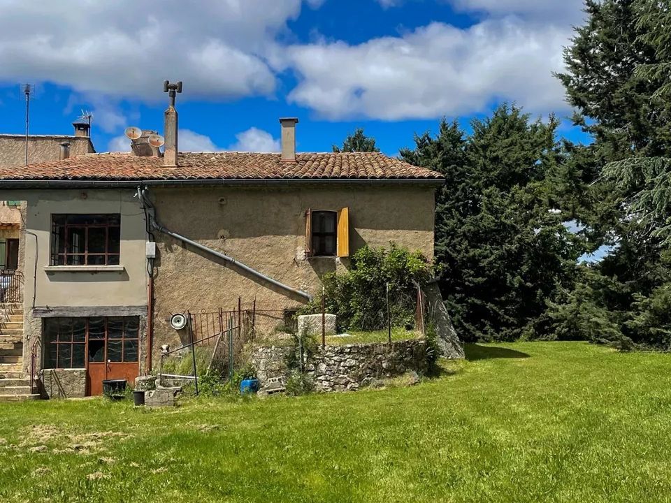 Apartamento en Saint-Trinit, Vaucluse - foto 2