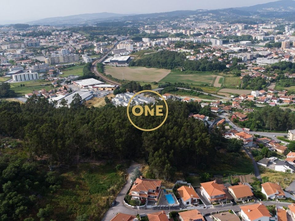 Helårsgrund i Vila Nova de Famalicao, Braga - foto 2