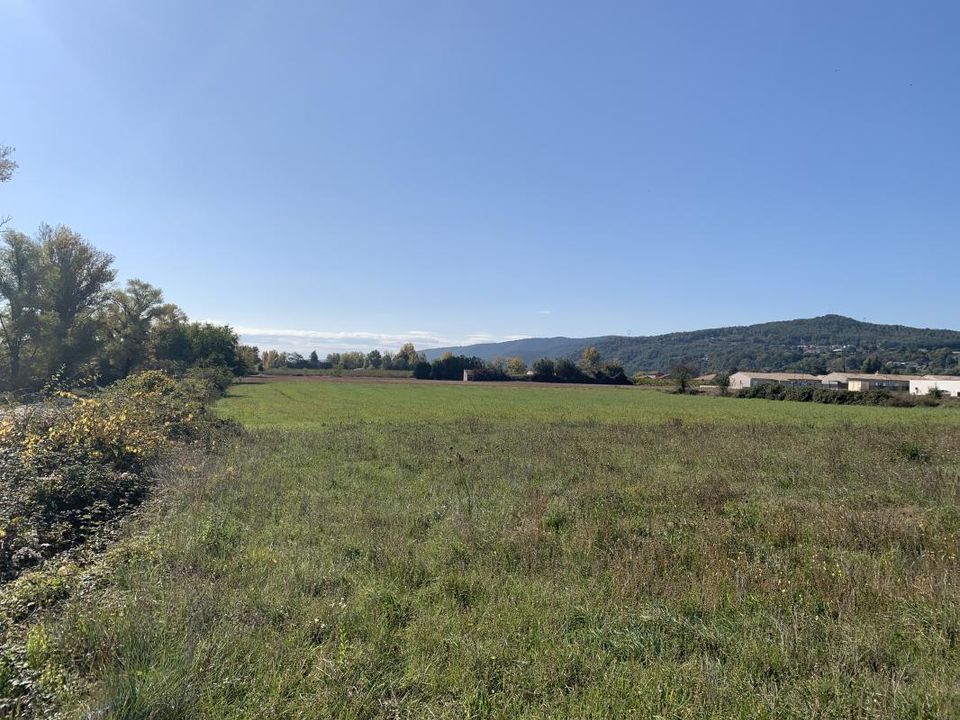 Helårsgrund i Charmes-sur-Rhône, Ardeche - foto 1