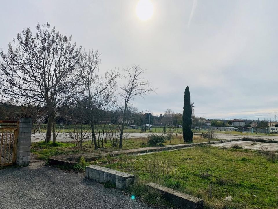 Helårsgrund i Chatuzange-le-Goubet, Drome - foto 1