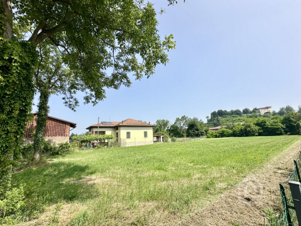 Helårsgrund i Vische, Turin - foto 1