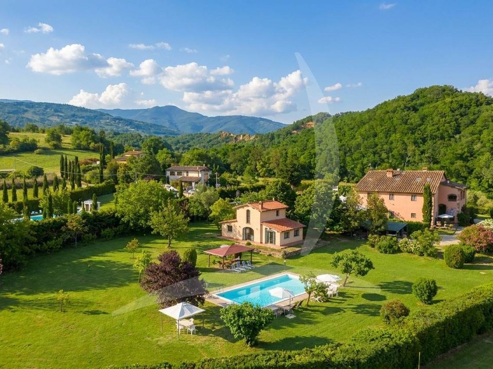 Farm hus i Terranuova Bracciolini, Arezzo - foto 1