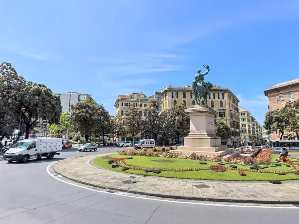 Næringseiendom i Genoa, Genoa - bilde 2