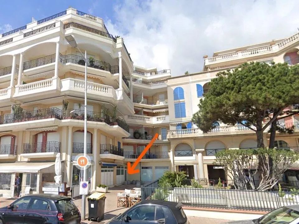 L'establiment comercial a Menton, Alpes-Maritimes - foto 1