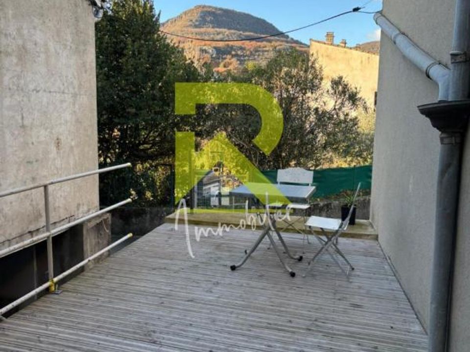 Casa de poble a Alissas, Ardeche - foto 1