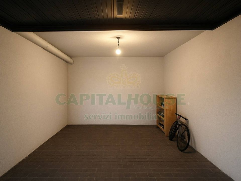 Parkeringsplads i Casagiove, Caserta - foto 5