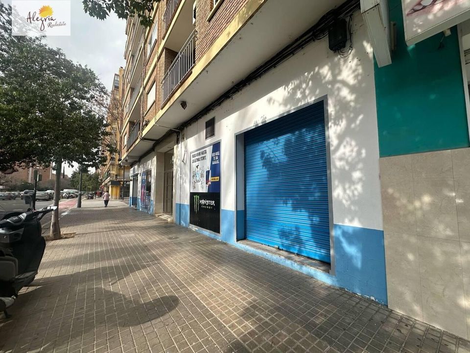 Erhvervsejendom i Valencia, Valencia - foto 1
