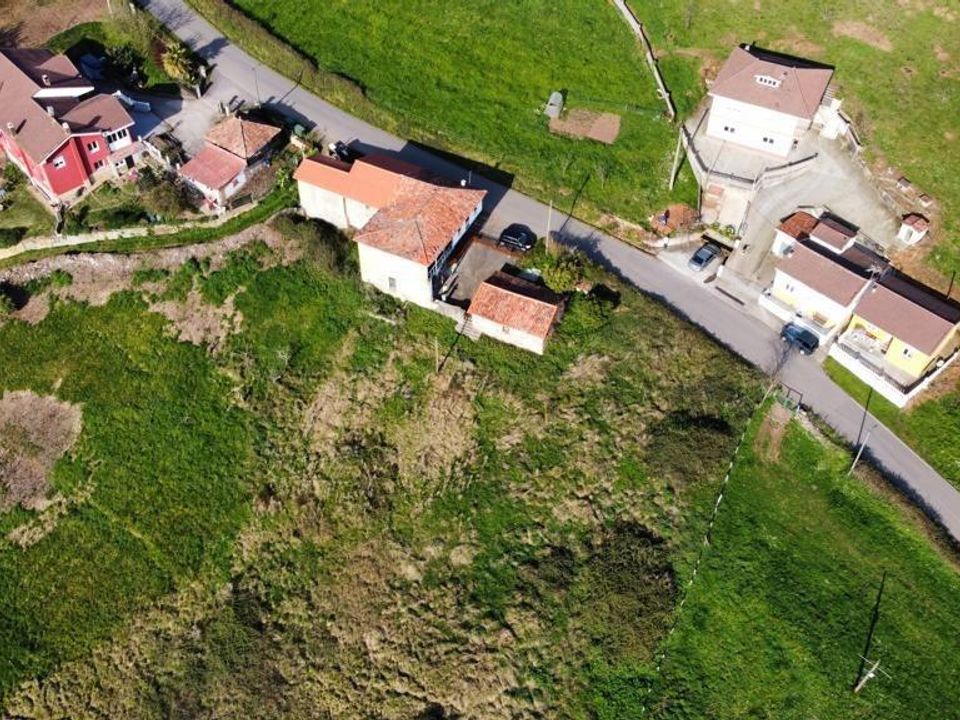 Terra a Santullano De Las Regueras, Asturias - foto 1