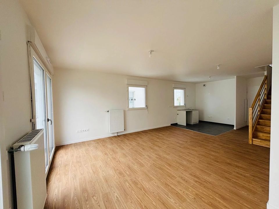 Villa i Stains, Seine-Saint-Denis - bilde 4