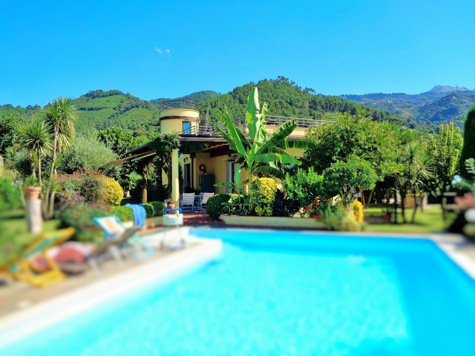 Villa i Montignoso, Massa and Carrara - foto 1