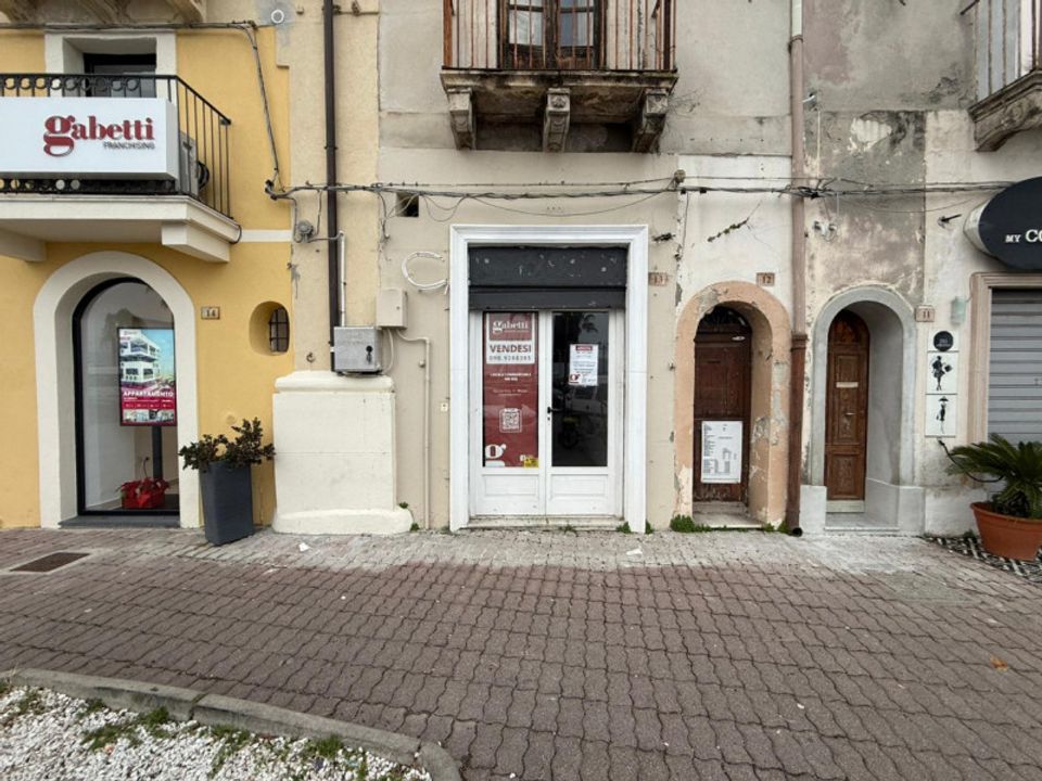 Erhvervsejendom i Milazzo, Messina - foto 1