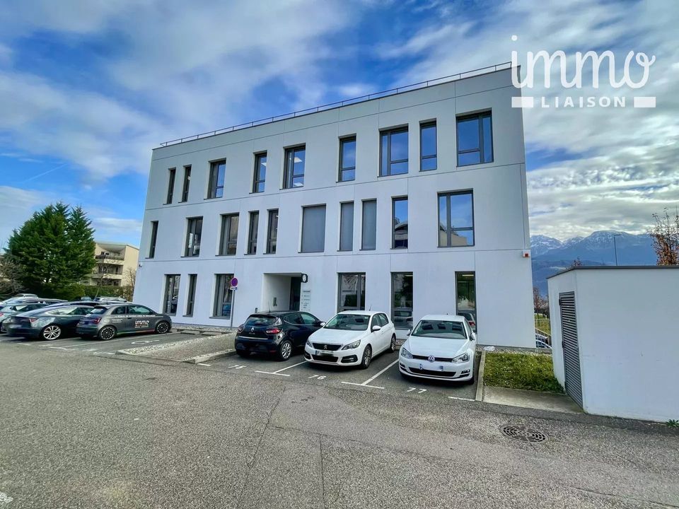 Erhvervsejendom i Montbonnot-Saint-Martin, Isere - foto 1