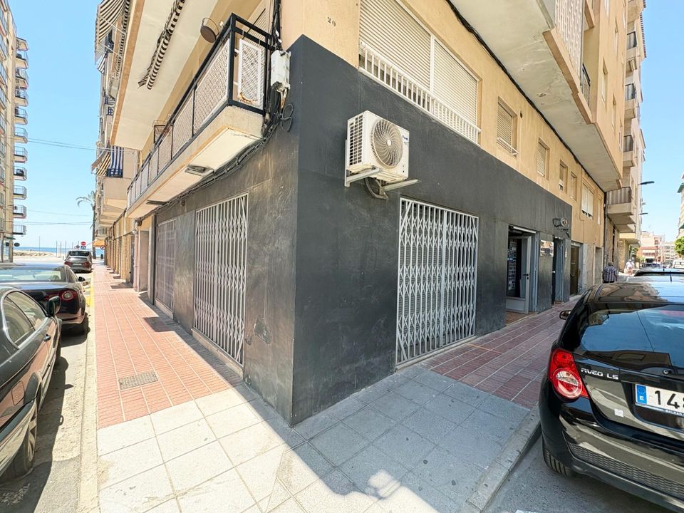 Erhvervsejendom i Santa Pola, Alicante - foto 1
