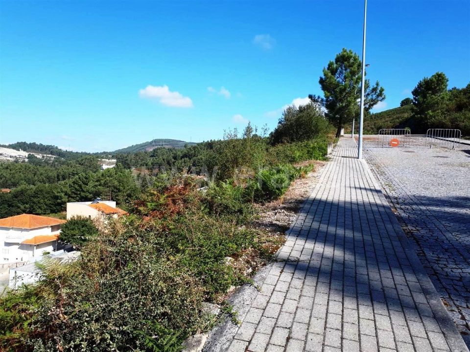 Helårsgrund i Povoa de Lanhoso, Braga - foto 1