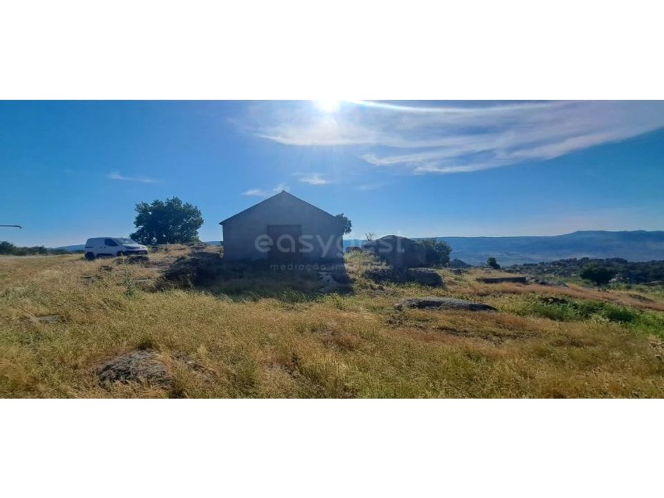 Helårsgrund i Adeganha e Cardanha, Braganca - foto 1