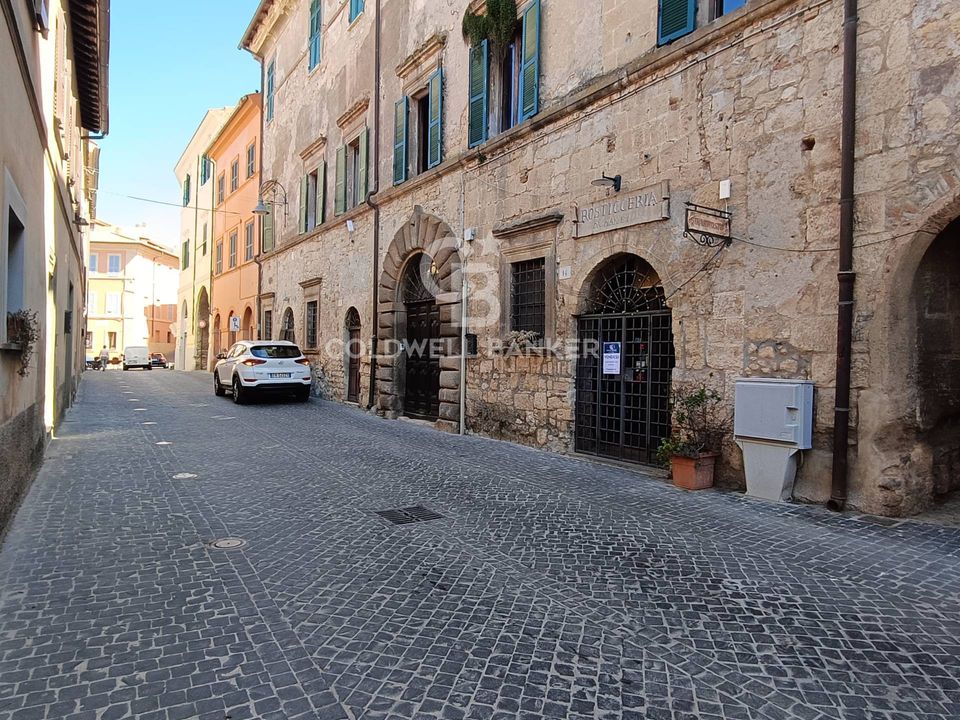 Erhvervsejendom i Tarquinia, Viterbo - foto 1