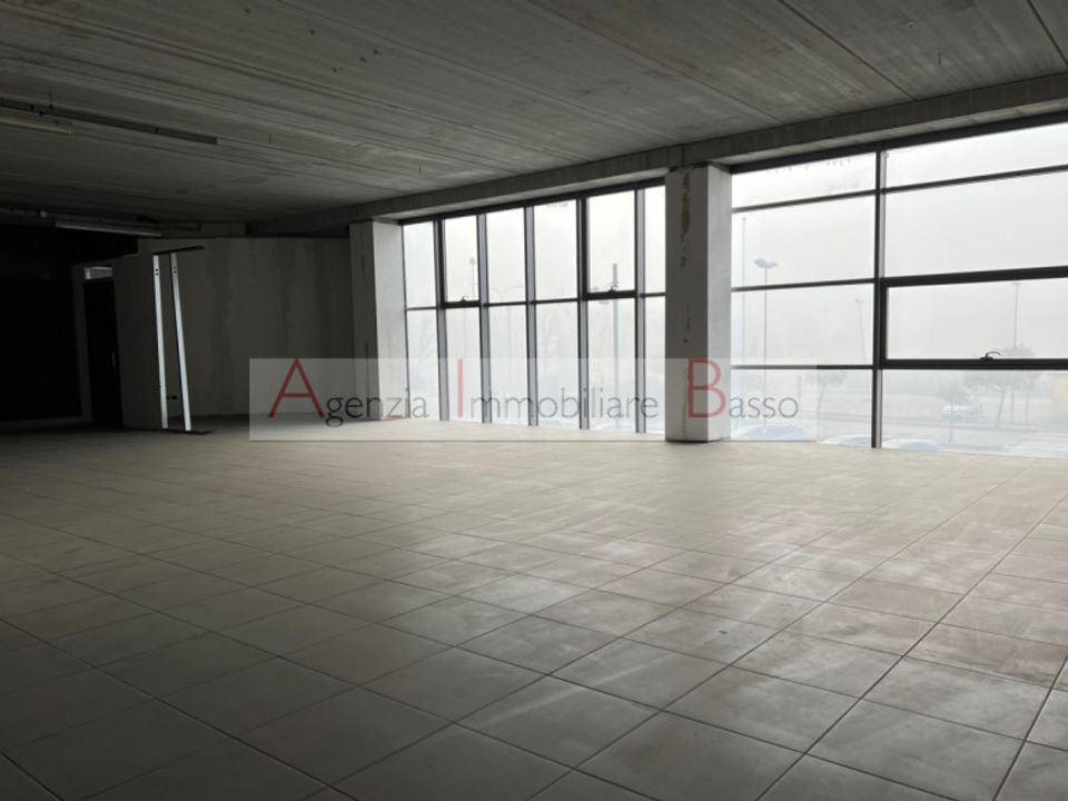 L'establiment comercial a Loreggia, Padua - foto 4