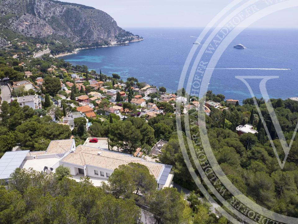 Landejendom i Eze, Alpes-Maritimes - foto 1
