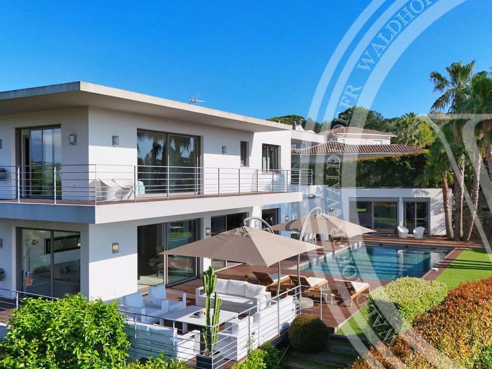 Villa in Cannes, Alpes-Maritimes - photo 2