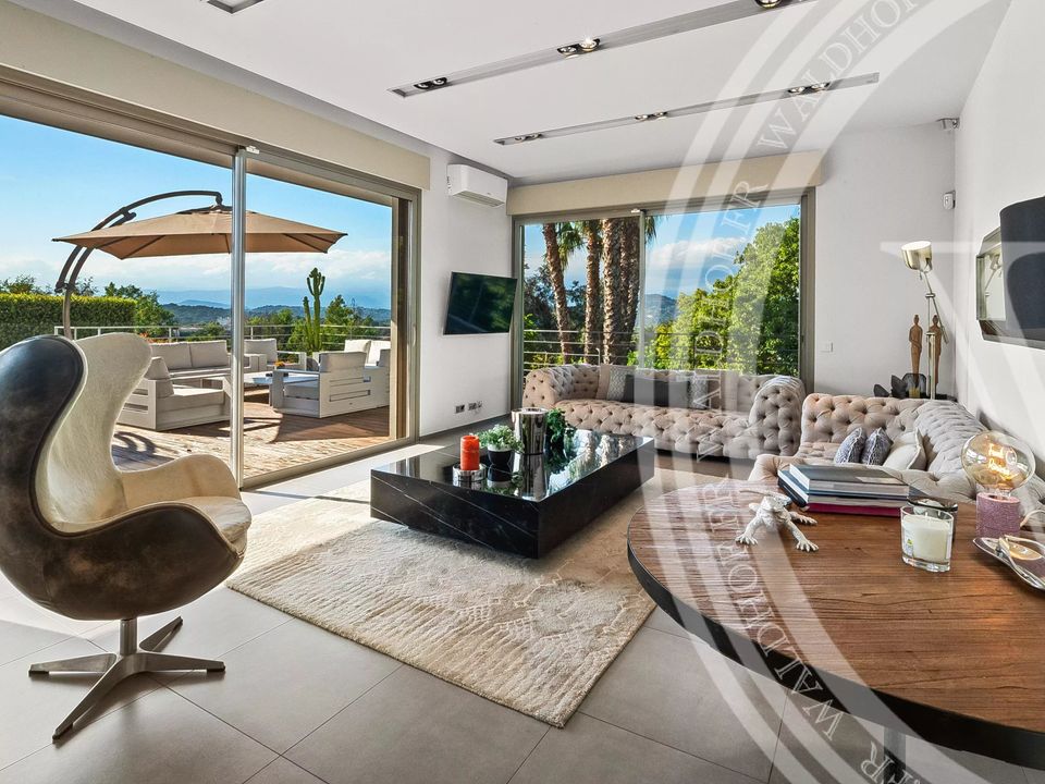 Villa in Cannes, Alpes-Maritimes - photo 4