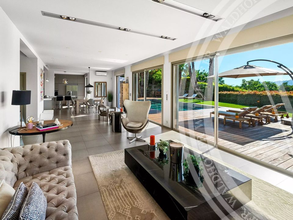 Villa in Cannes, Alpes-Maritimes - photo 5