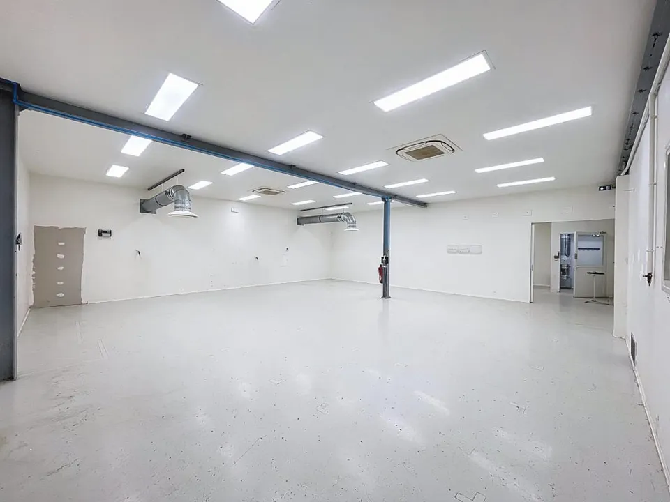 Commercial property in Afa, Corse-du-Sud - photo 4