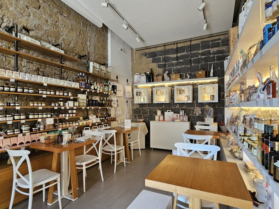 L'establiment comercial a Salerno, Salerno - foto 1