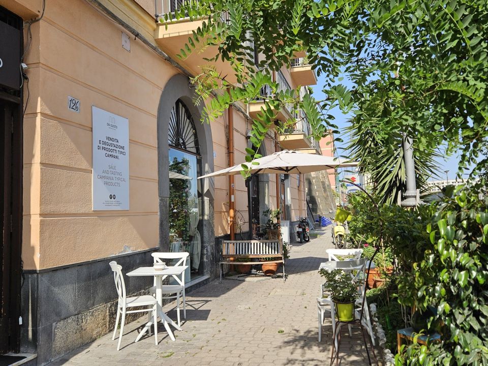 L'establiment comercial a Salerno, Salerno - foto 3