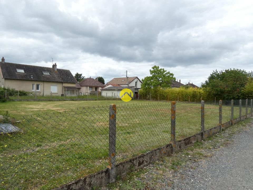 Erhvervsejendom i Aubigny-sur-Nère, Cher - foto 3