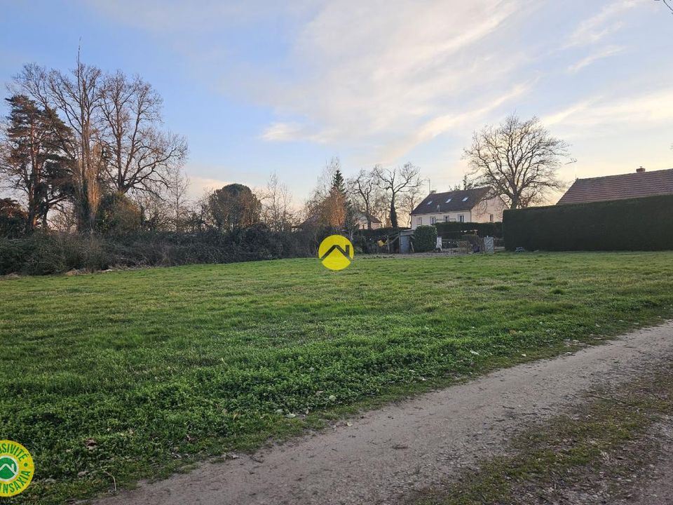 Tomt i Cosne-d'Allier, Allier - bilde 2
