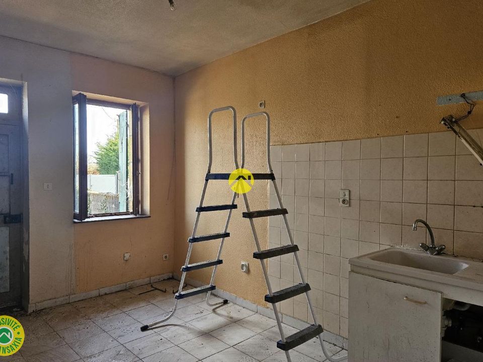 Villa in Cosne-d'Allier, Allier - photo 3