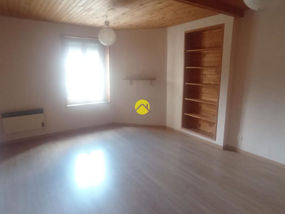 Lejlighed i Saint-Julien-du-Sault, Yonne - foto 1