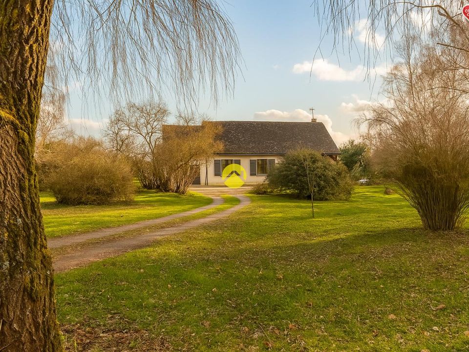 Villa i Le Blanc, Indre - foto 1