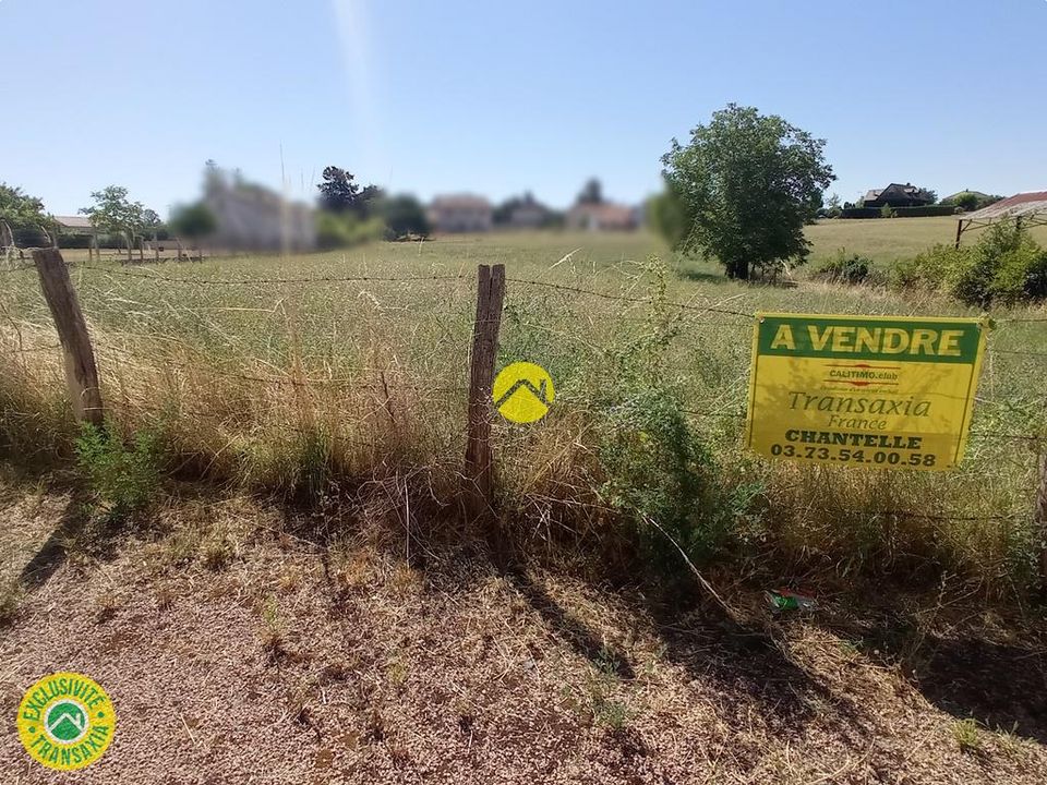 Helårsgrund i Bègues, Allier - foto 3