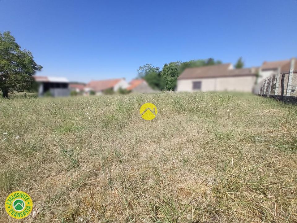 Helårsgrund i Bègues, Allier - foto 4