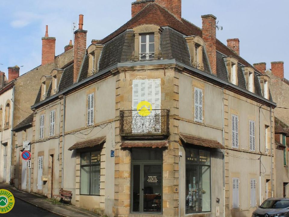 Lejlighed i Bourbon-l'Archambault, Allier - foto 1