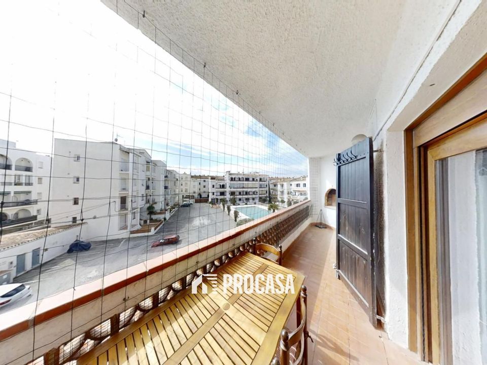 Lejlighed i Empuriabrava, Gerona - foto 1